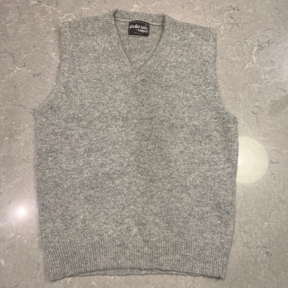Studio One Gray V-Neck Sweater